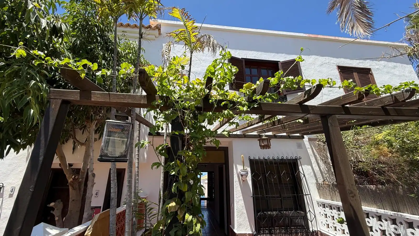 Casa a schiera con piscina in vendita a Calle Tinguafaya 42
