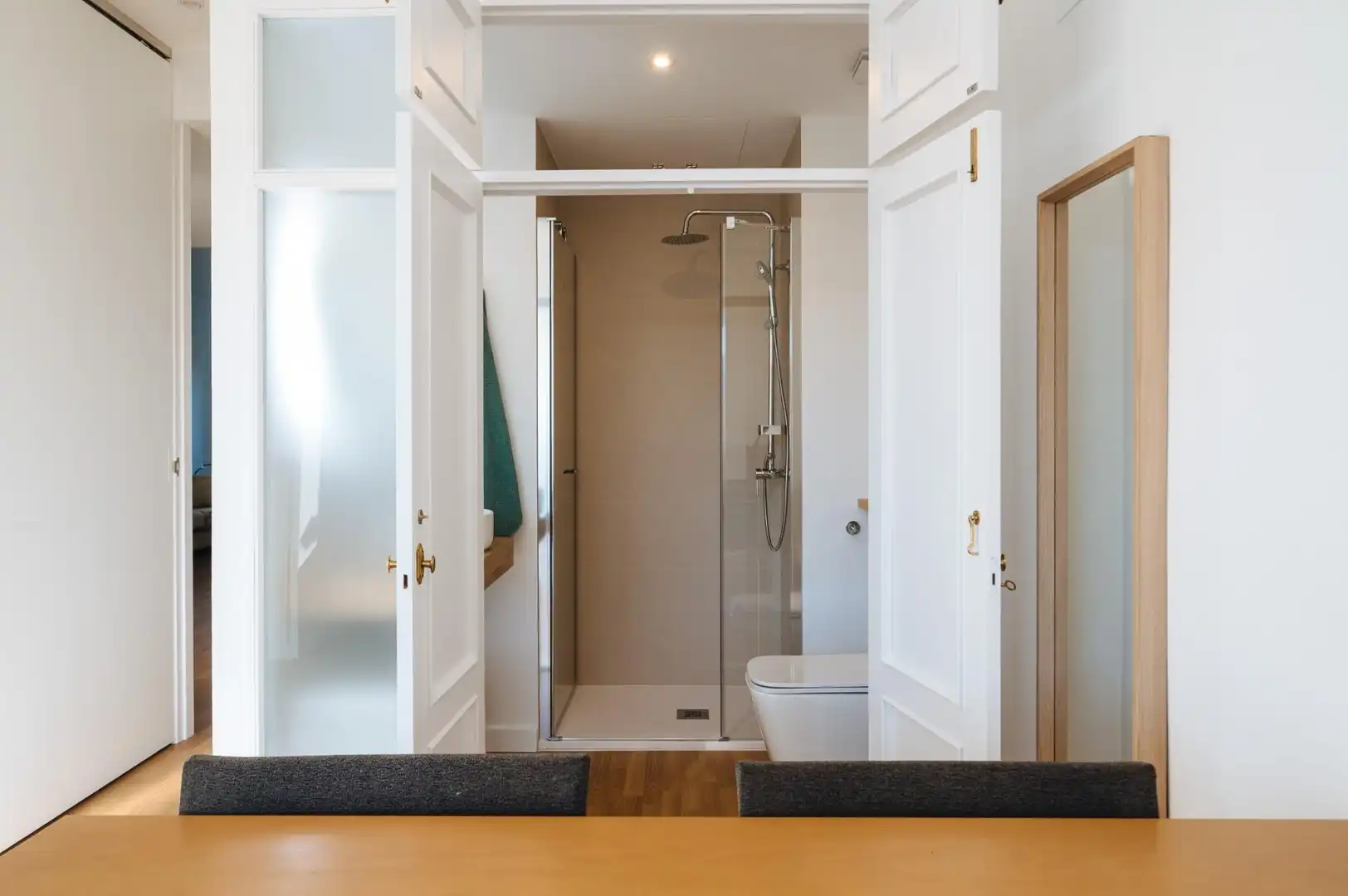 Bathroom of Flat for rent in Sevilla  with Air Conditioner and Furnished