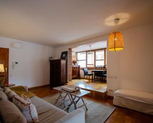 Sala d'estar de Apartament de lloguer en  Barcelona Capital amb Aire condicionat, Moblat i Forn