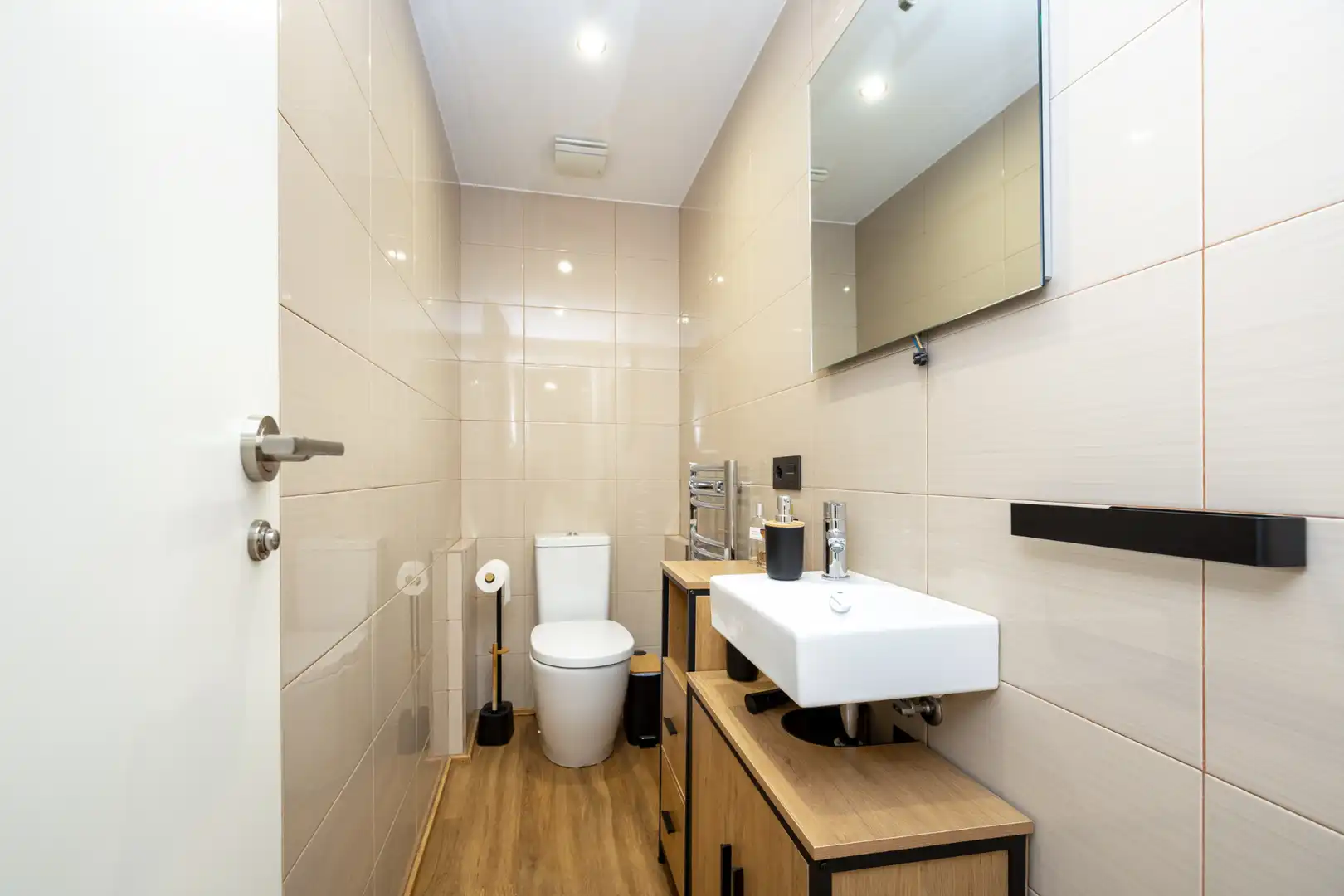 Baño de Piso de alquiler en Granada con Aire acondicionado, Calefacción y Amueblado