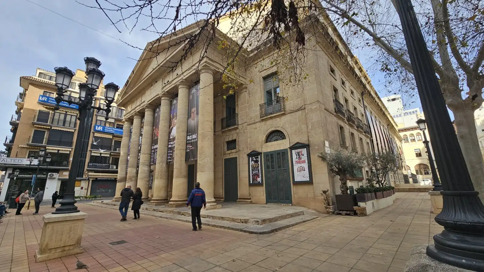 Vista exterior de Local en traspaso en Alicante / Alacant con Aire acondicionado y Amueblado