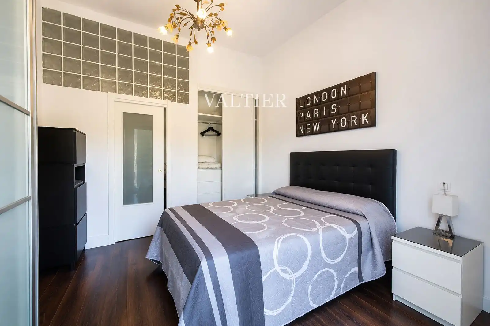 Schlafzimmer von Wohnung zur Miete in Madrid mit Klimaanlage und Möbliert