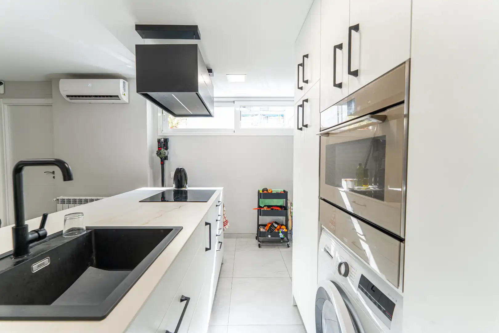 Kitchen of Flat for sale in Móstoles  with Air Conditioner, Heating and Oven