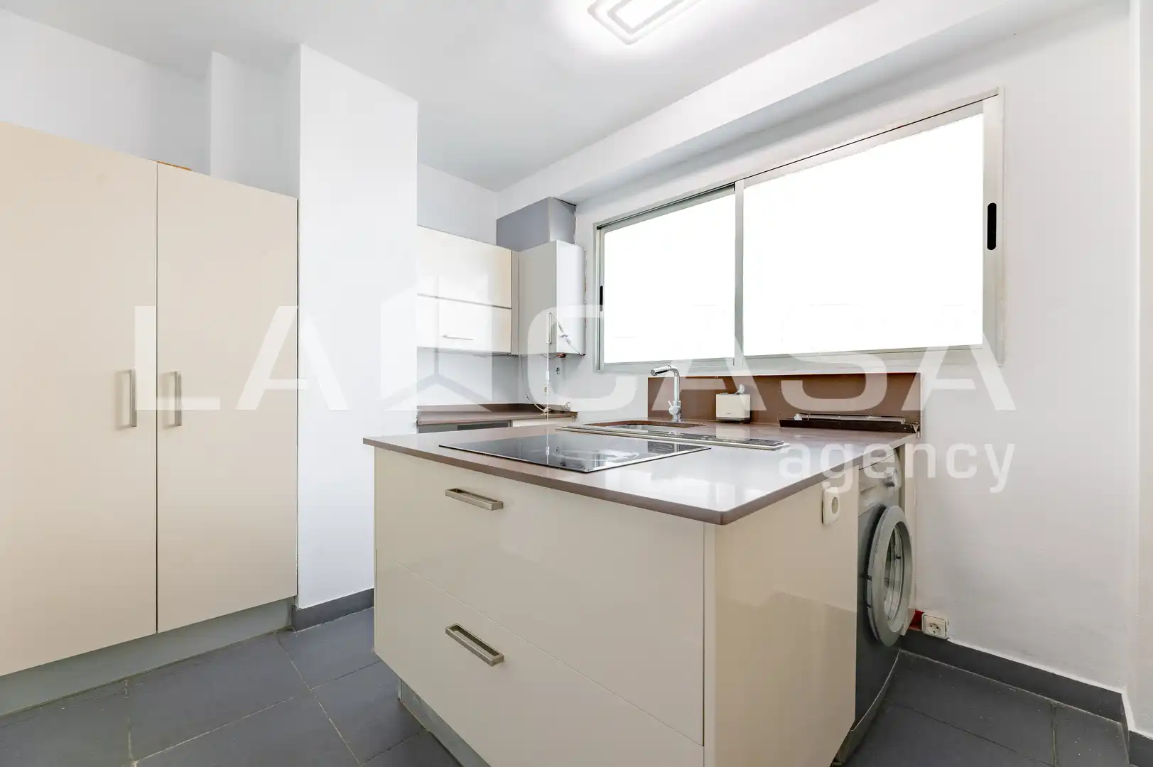 Cocina de Piso en venta en Valencia