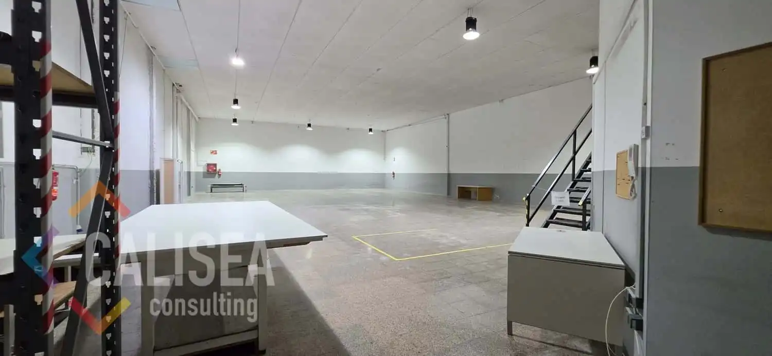 Nave industrial de alquiler en Sabadell