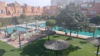 Piscina de Casa o xalet en venda en  Sevilla Capital amb Aire condicionat, Calefacció i Piscina