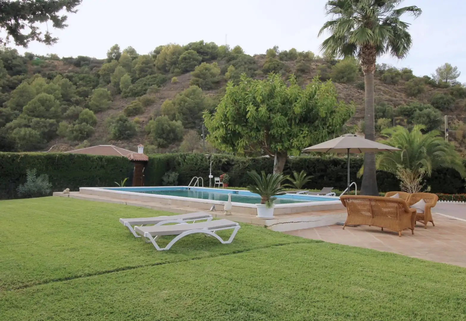 Swimming pool of Houses for sale in Coín  with Air Conditioner, Heating and Private garden