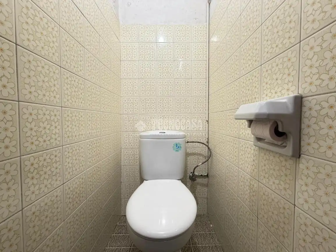 Baño de Piso en venta en Barcelona con Calefacción y Balcón