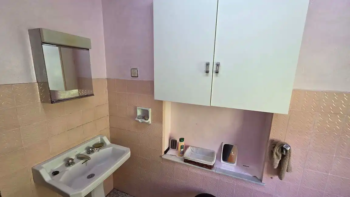 Badezimmer von Haus oder Chalet zum Verkauf in Laviana mit Heizung, Privatgarten und Parkett