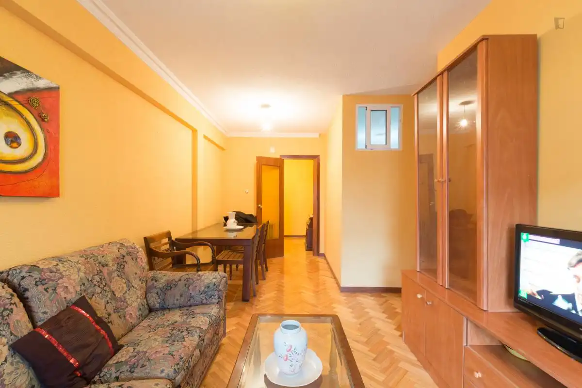 Room in Caballería Española