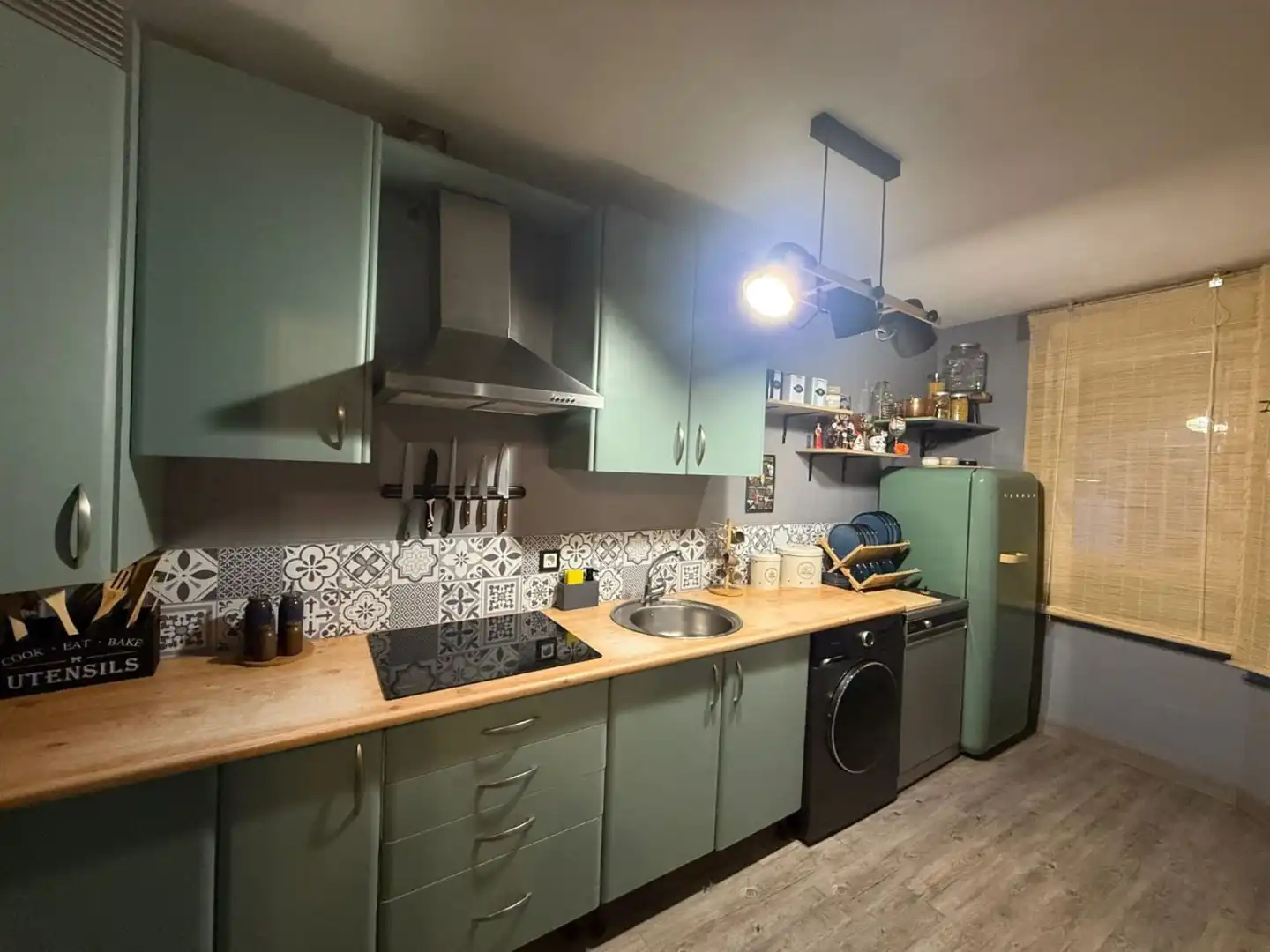 Kitchen of Houses for sale in Casarrubuelos, Madrid