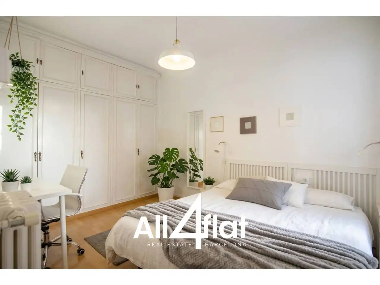 Schlafzimmer von Wohnung zur Miete in Barcelona mit Klimaanlage, Heizung und Parkett