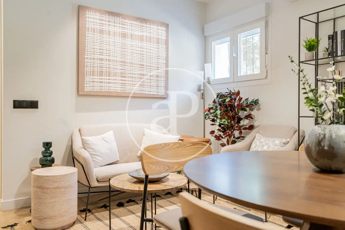Living room of Flat for rent in Madrid  with Air Conditioner, Heating and Furnished
