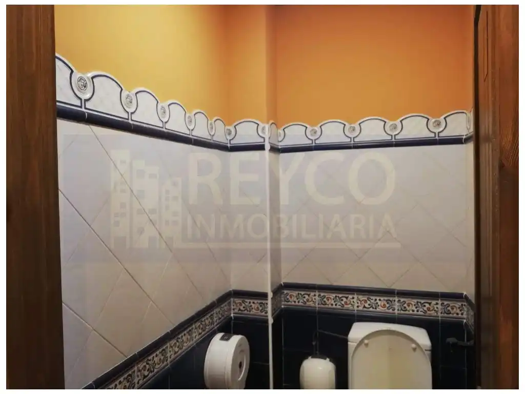 Baño de Local en venta en Sotés