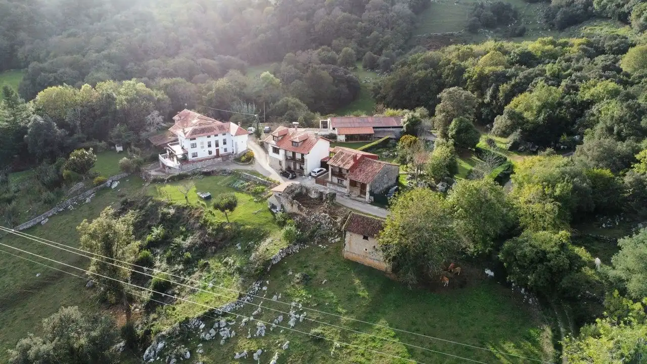 Vista exterior de Casa o chalet en venta en Ribadedeva