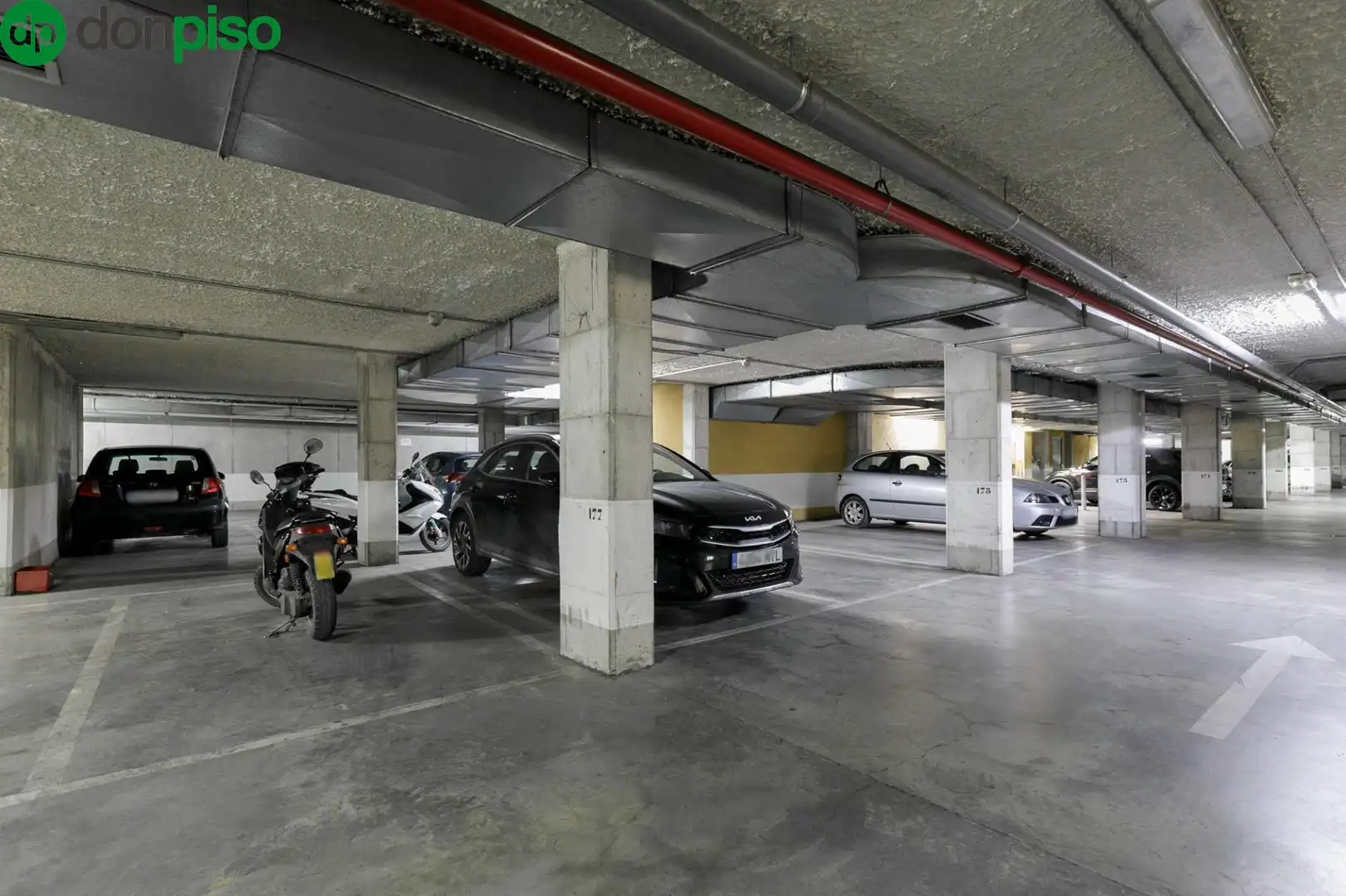 Parking of Flat for sale in Granada  with Air Conditioner, Terrace and Balcony