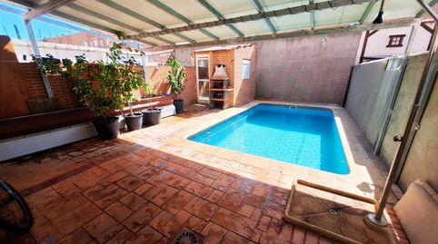 Foto 2 de Casa adosada en venta en Cadiz, Chozas de Canales, Toledo