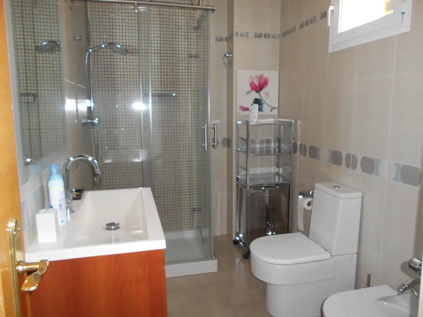 Baño de Piso de alquiler en Alcalá de Henares con Aire acondicionado, Calefacción y Terraza