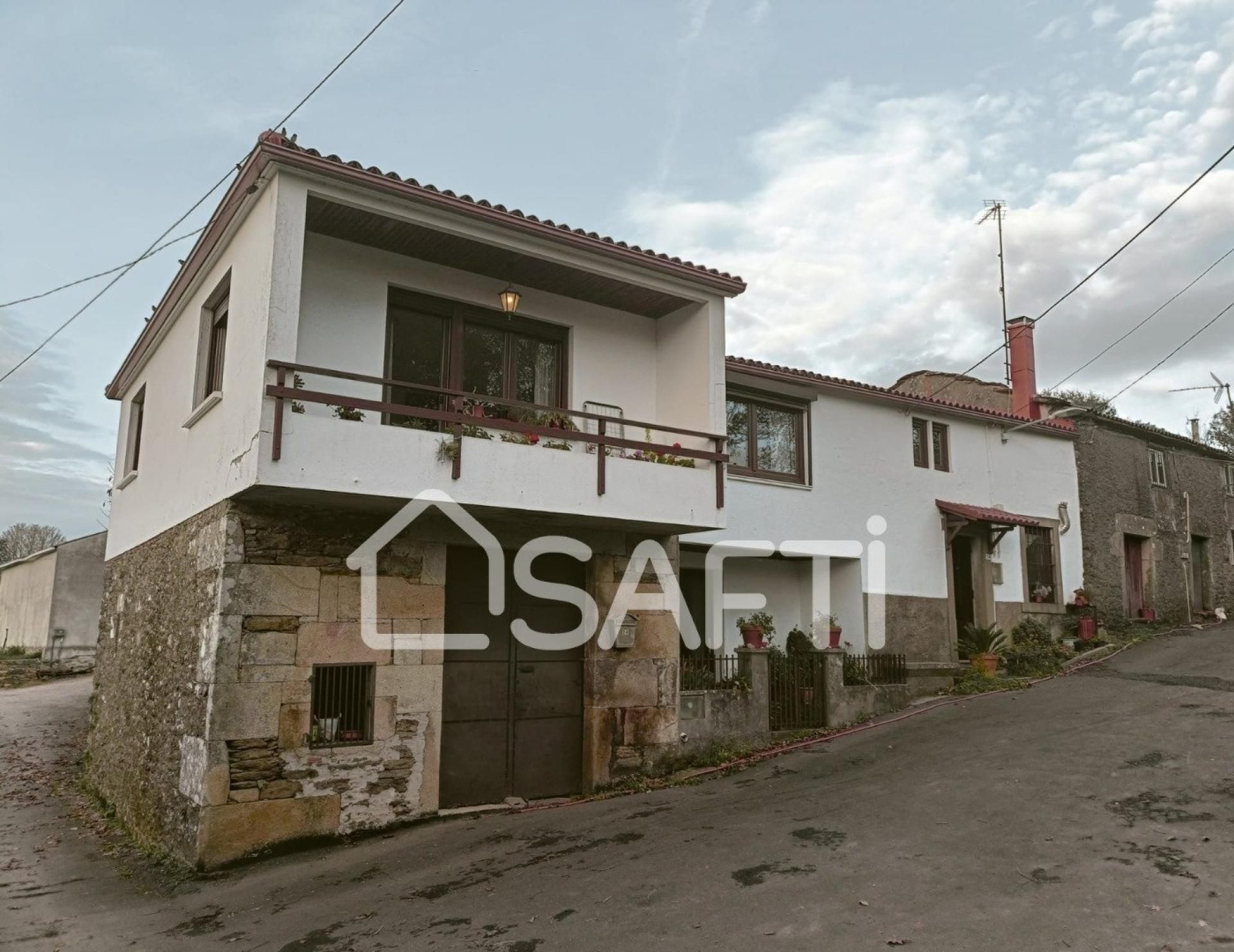 Exterior view of House or chalet for sale in Lalín  with Heating