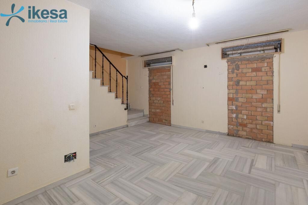 Casa adosada en venda a Moguer