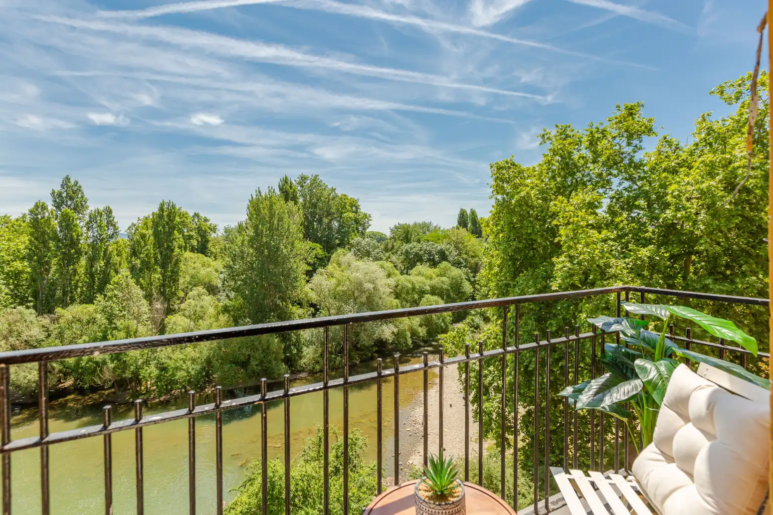 Terraza de Piso en venta en  Pamplona / Iruña con Calefacción, Parquet y Balcón