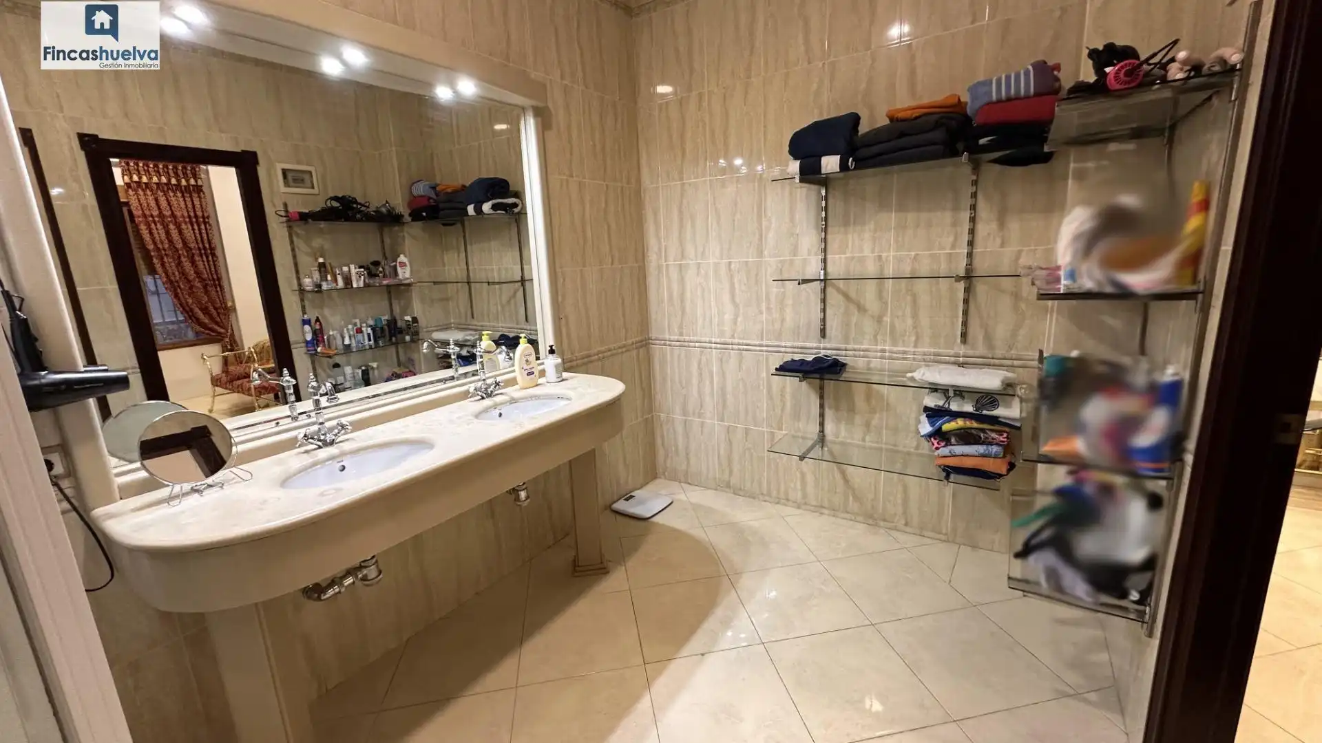 Bathroom of Houses for sale in Moguer  with Private garden, Terrace and Storage room