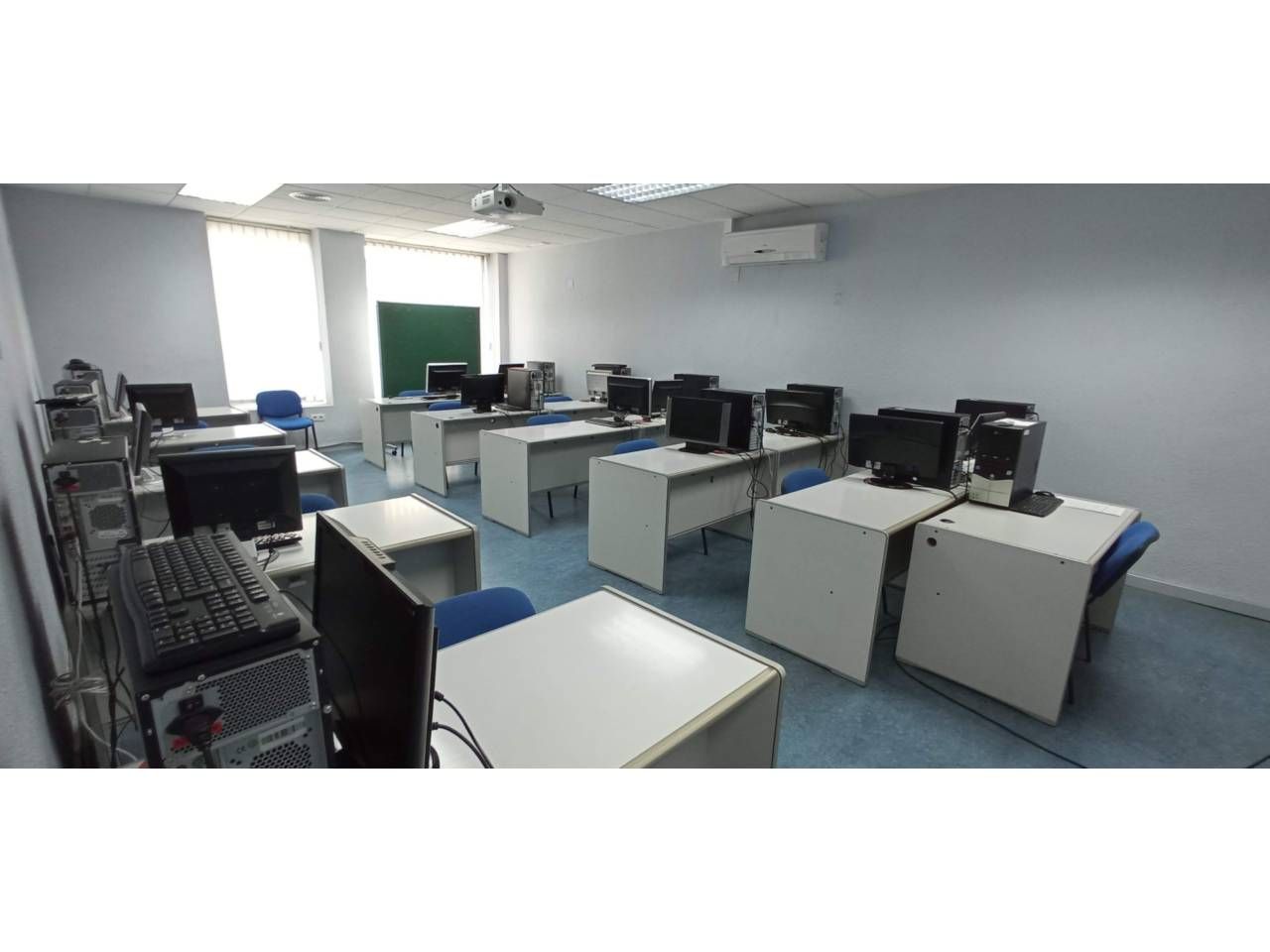 Office for sale in Petrer  with Air Conditioner