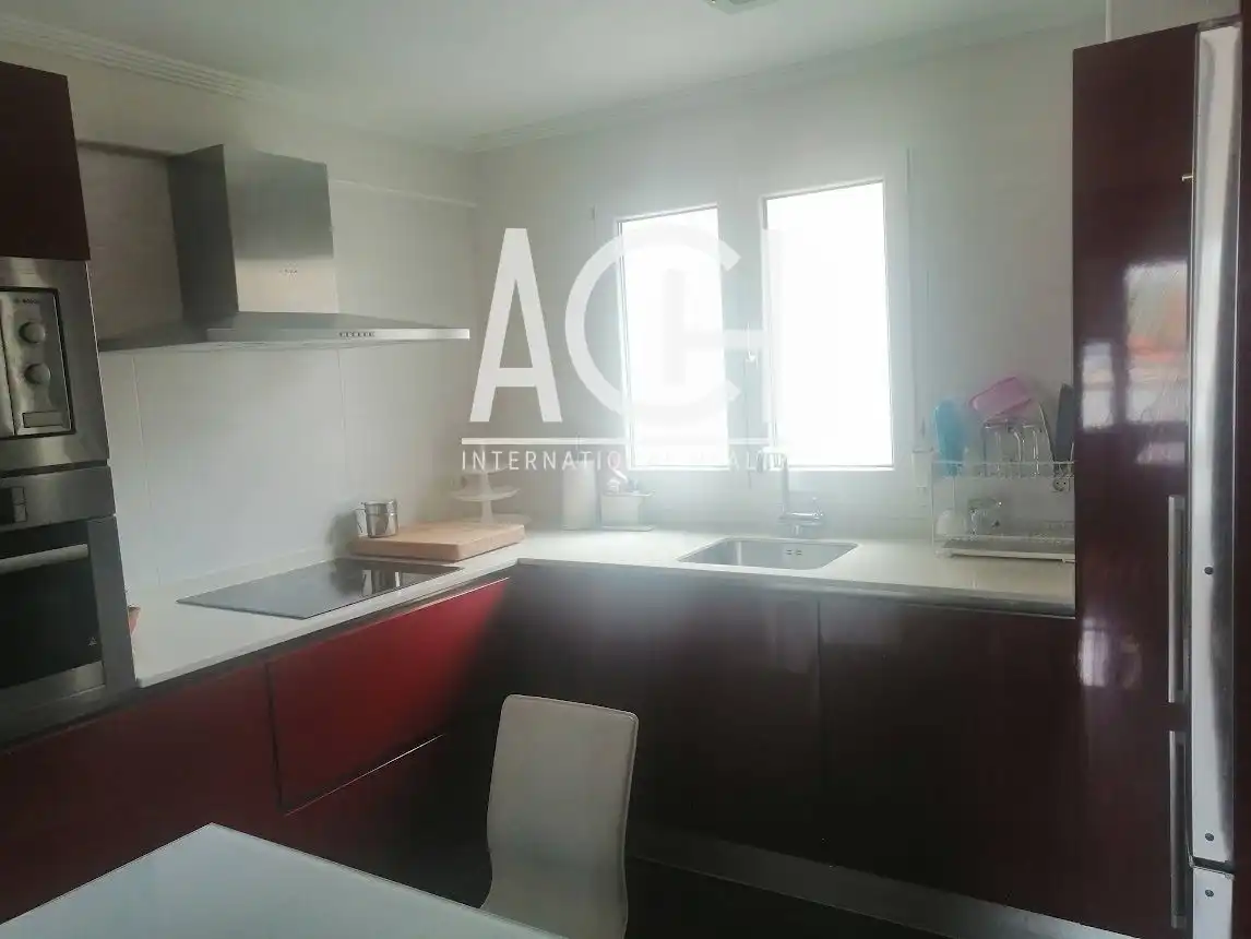 Flat for rent in CALLE JULIO URQUIJO, San Pedro de Deusto - La Ribera