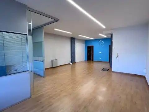 Oficina en venta en Viveiro con Calefacción