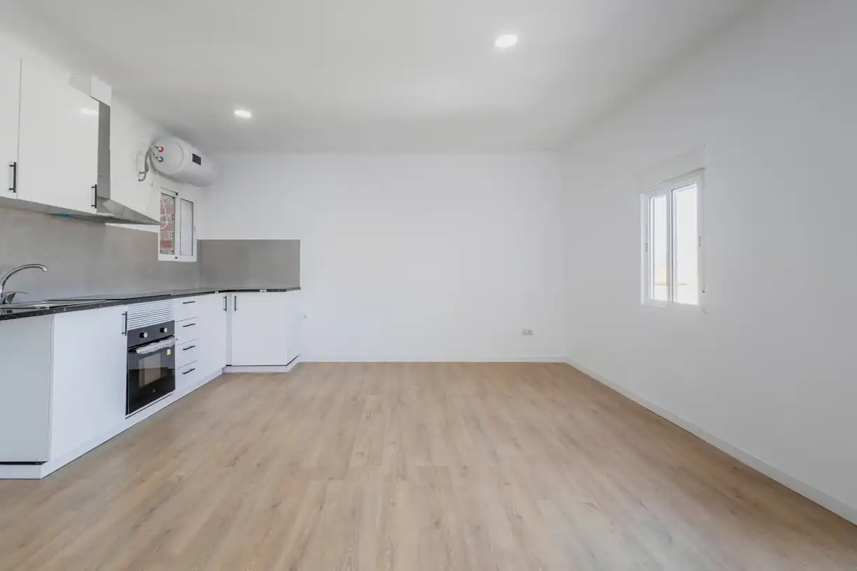 Cocina de Piso en venta en Manresa con Horno y Balcón