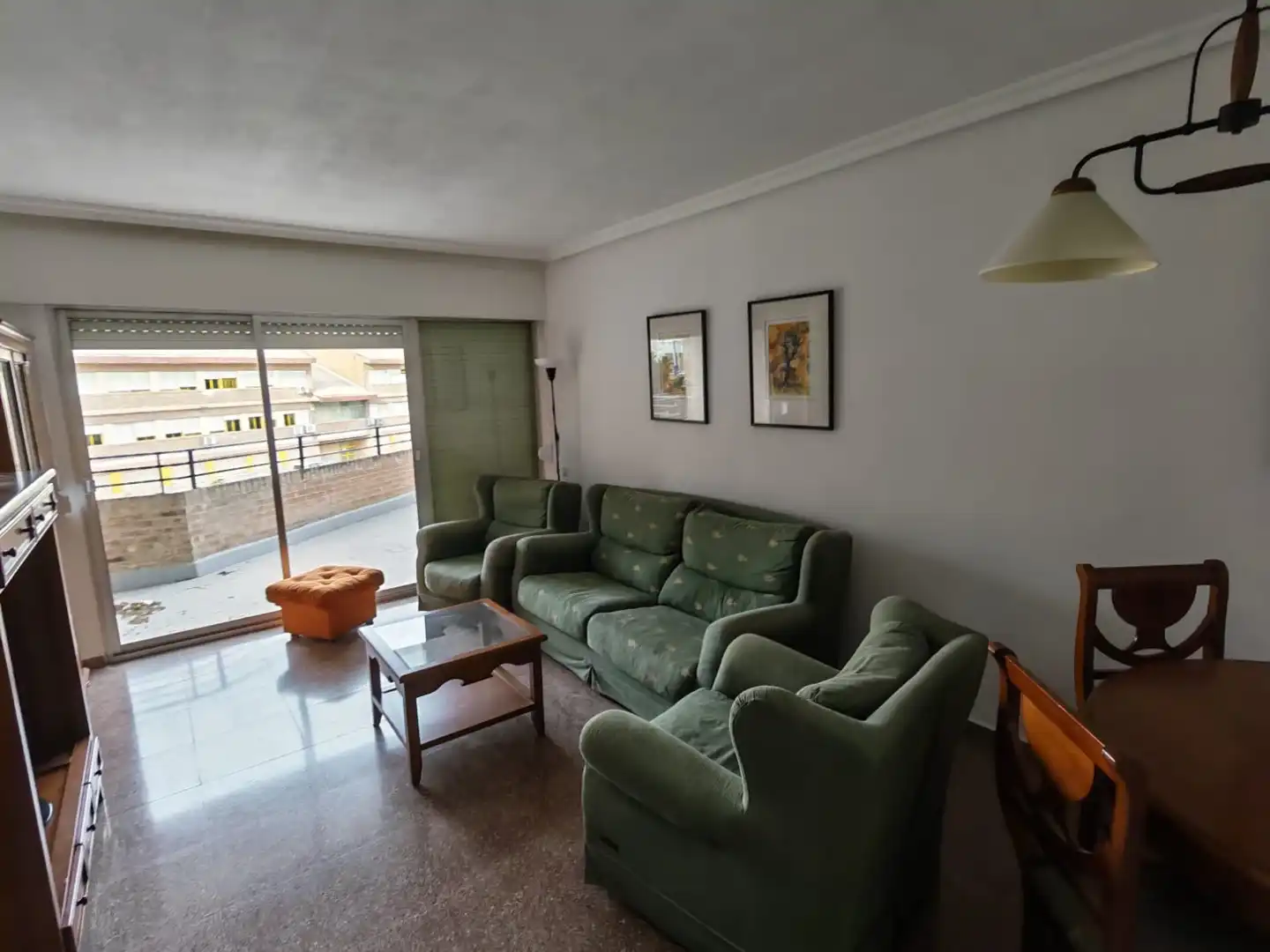 Sala d'estar de Pis de lloguer en Murcia amb Moblat i Rentadora