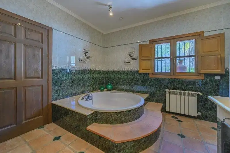 Badezimmer von Grundstücke zum Verkauf in Marbella