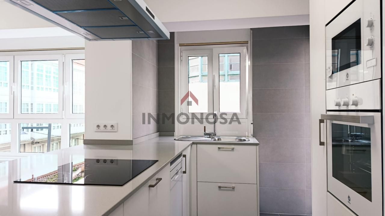 Cuina de Pis en venda en Ferrol amb Balcó