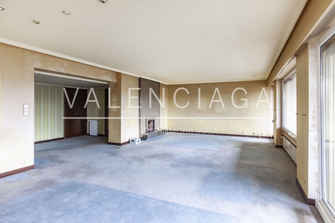 Pis en venda en Donostia - San Sebastián  amb Calefacció, Jardí privat i Terrassa