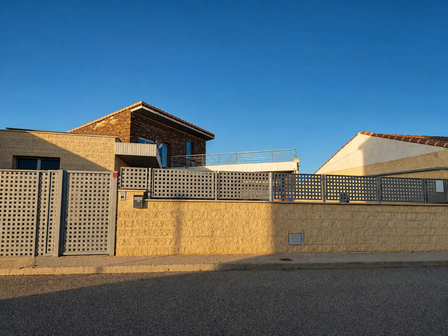 Vista exterior de Casa adosada en venda en Gálvez amb Traster