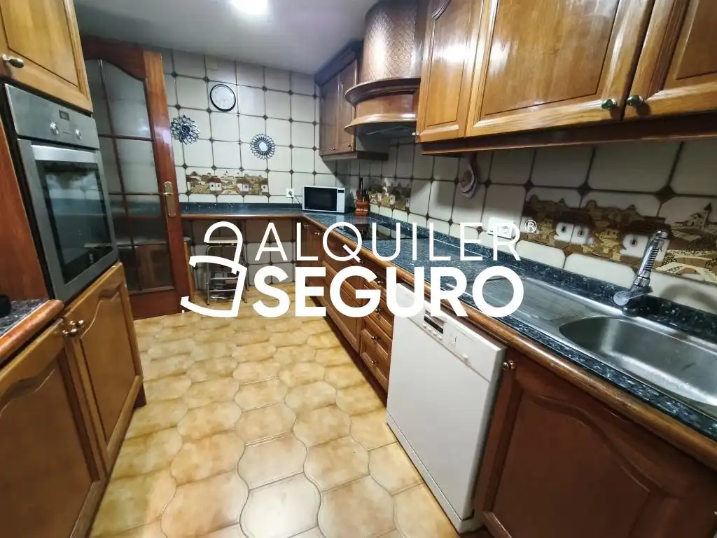 Piso con piscina en alquiler en Doctor Jiménez Díaz, imagen 32