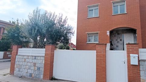 Foto 2 de Casa adosada en venda a Palau-solità i Plegamans, Barcelona