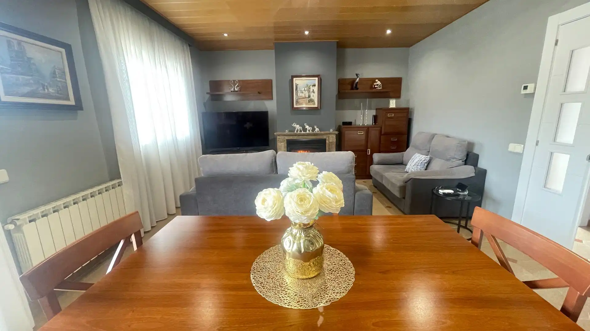 Sala d'estar de Casa o xalet en venda en Rubí amb Calefacció, Jardí privat i Terrassa