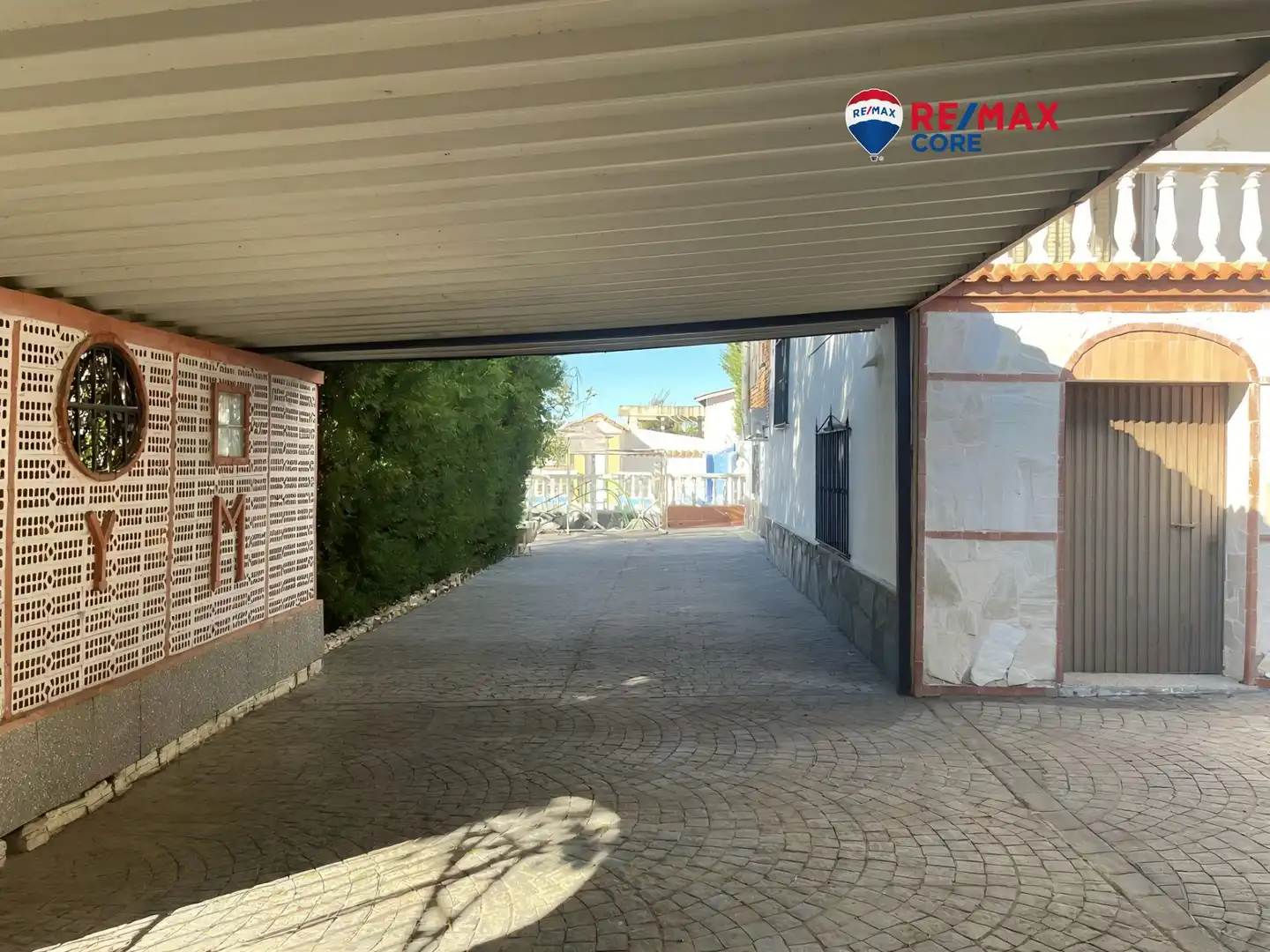 Vista exterior de Casa o xalet en venda en Almendralejo amb Aire condicionat, Calefacció i Terrassa