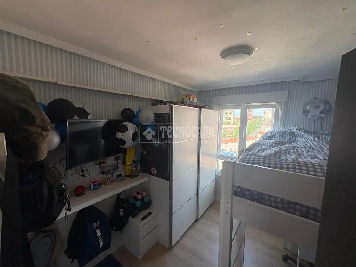 Habitación de Piso en venta en Bilbao  con Calefacción