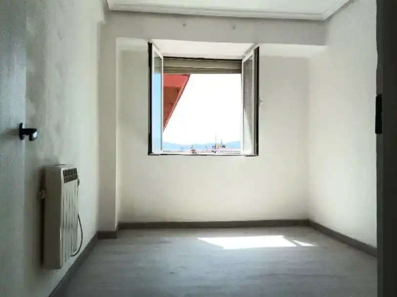 Dormitori de Pis en venda en Miranda de Ebro amb Terrassa i Balcó