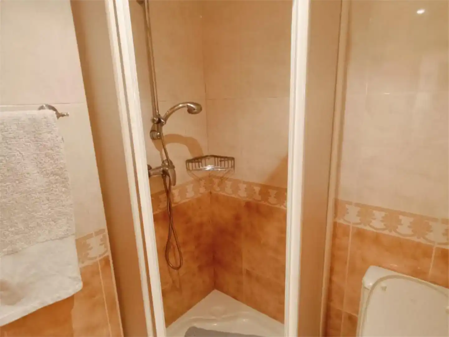 Bathroom of Flat for rent in Viveiro  with Furnished and Balcony