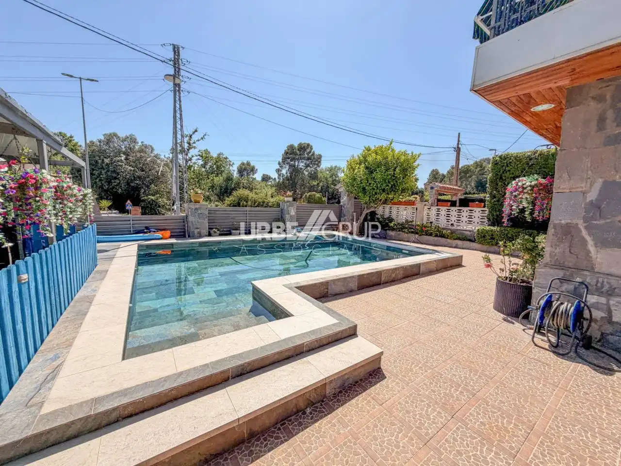 Swimming pool of Detached homes for sale in Abrera  with Air Conditioner, Heating and Private garden