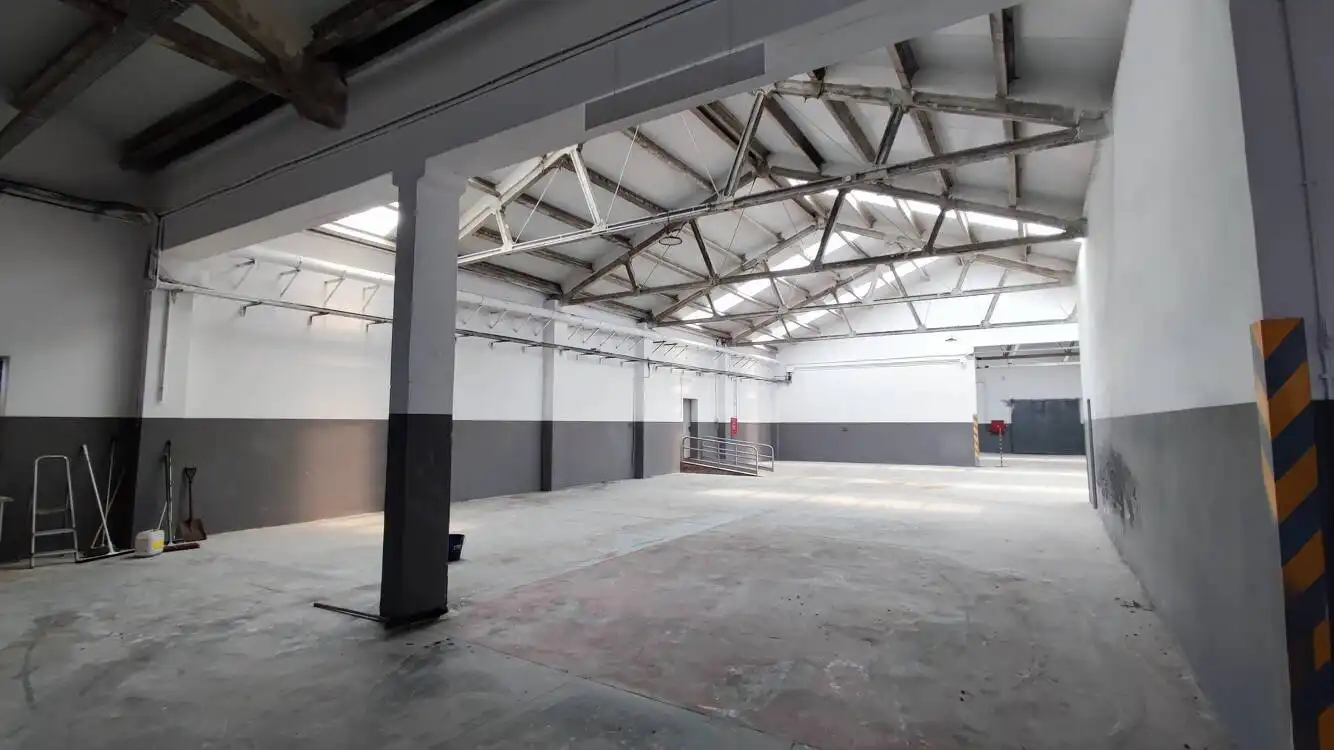 Fabrikhallen zur Miete in Barberà del Vallès
