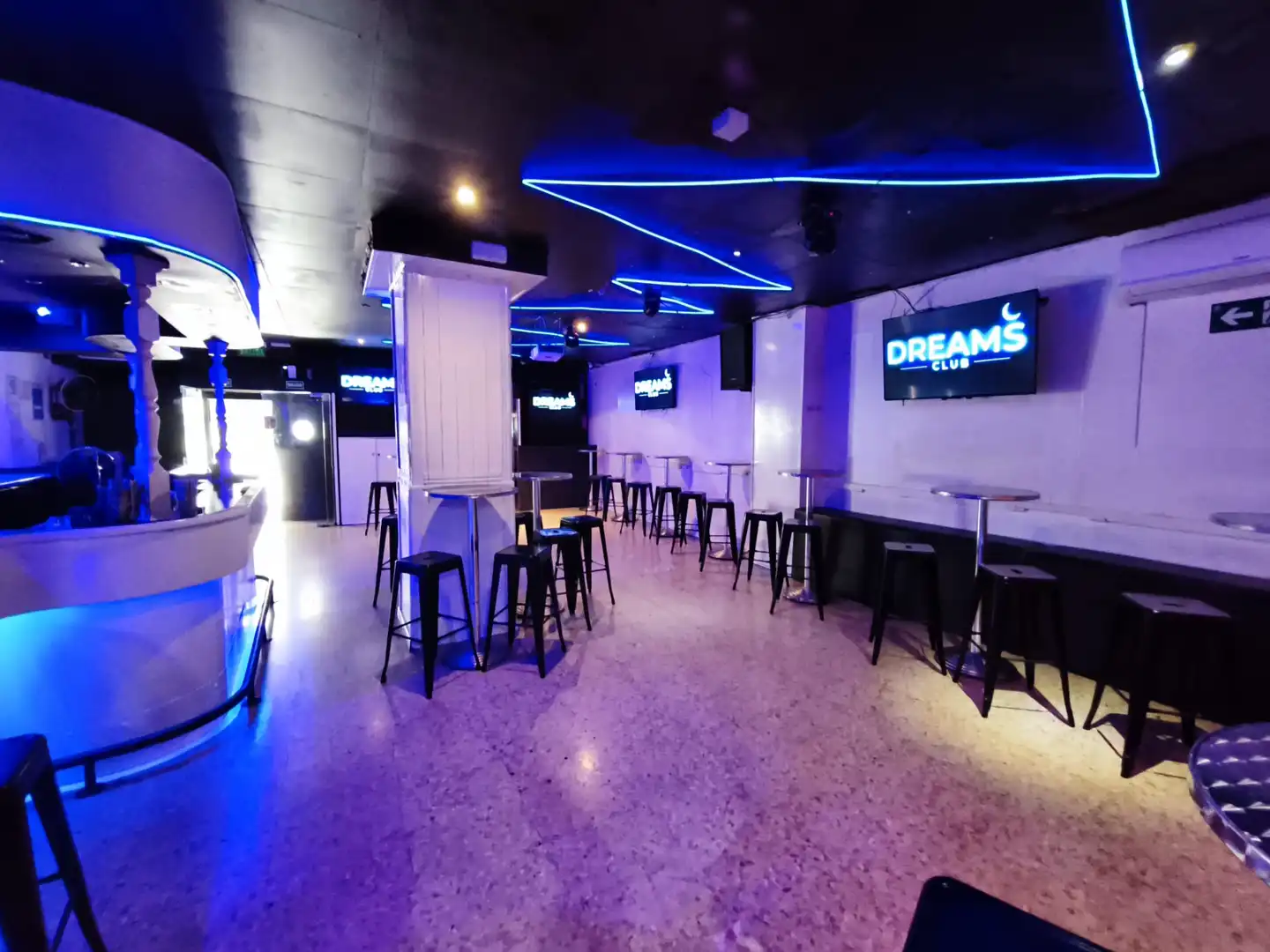 Local en traspas en Salou amb Aire condicionat, Terrassa i Moblat