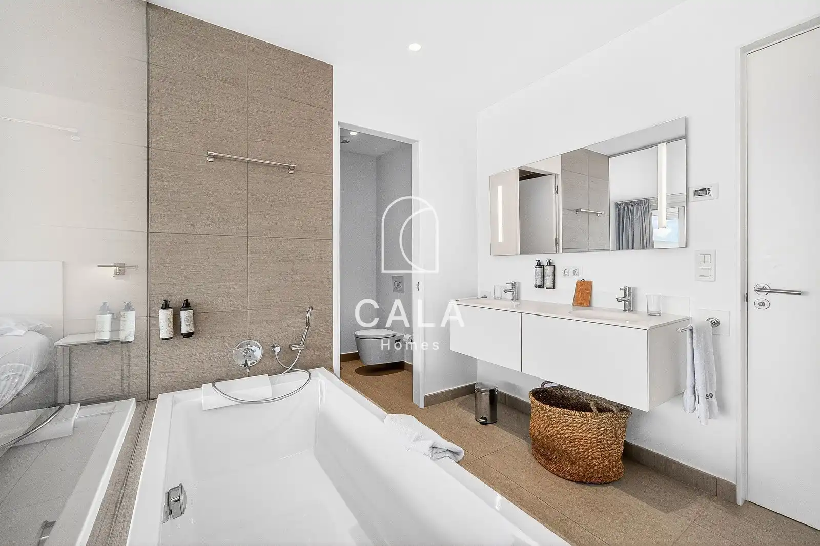 Bany de Apartament en venda en Adeje amb Aire condicionat, Calefacció i Terrassa