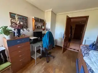 Habitación de Piso en venta en Valverde de la Virgen con Calefacción, Parquet y Terraza