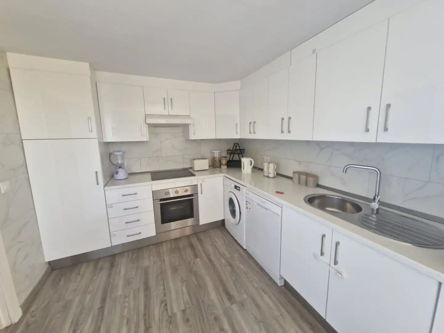 Cocina de Piso en venta en La Línea de la Concepción