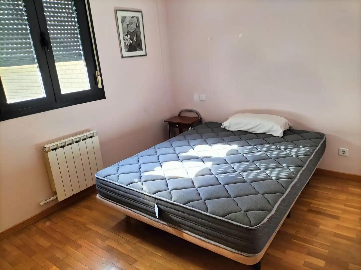Schlafzimmer von Dachboden zur Miete in Palencia mit Heizung, Parkett und Terrasse