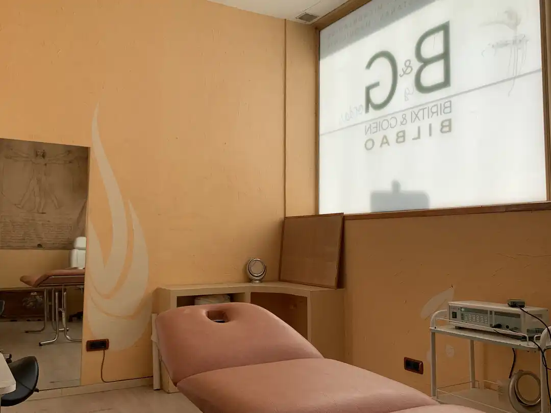 Bedroom of Commercial properties for sale in Zamudio  with Air Conditioner